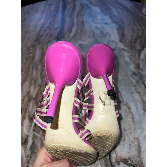 Gucci Pink and Beige Stripe Knotted Sandals Size 8 
Authentic - Picture 4 of 11